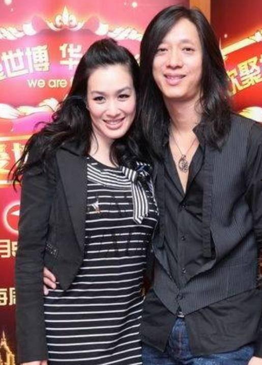 钟丽缇和张伦硕生活照