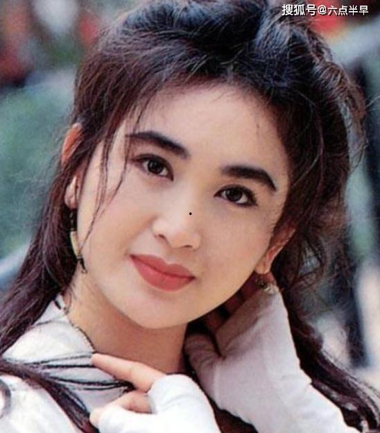 温碧霞早年生活照,揭秘女神的青涩岁月